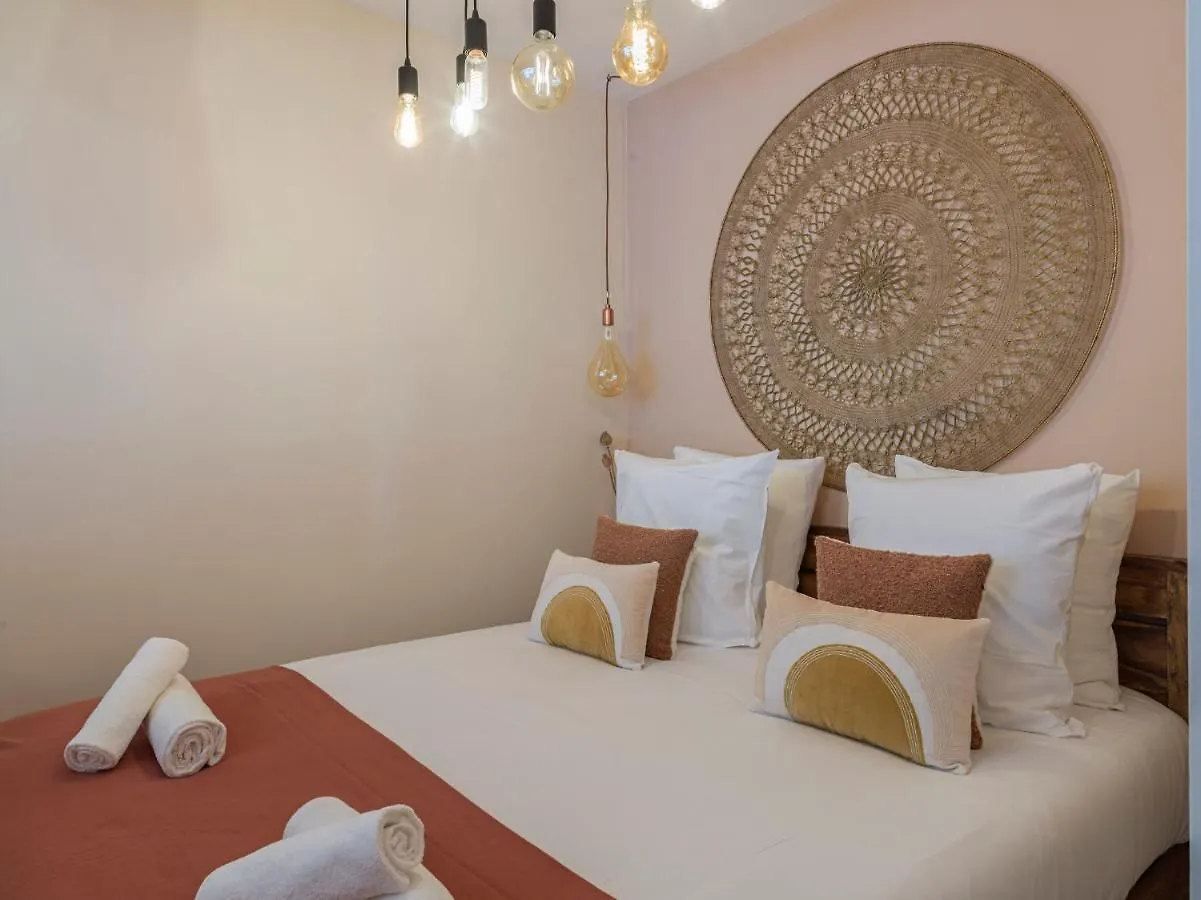 Ferienwohnung Rose&Garden - Eiffel Tower Paris Frankreich